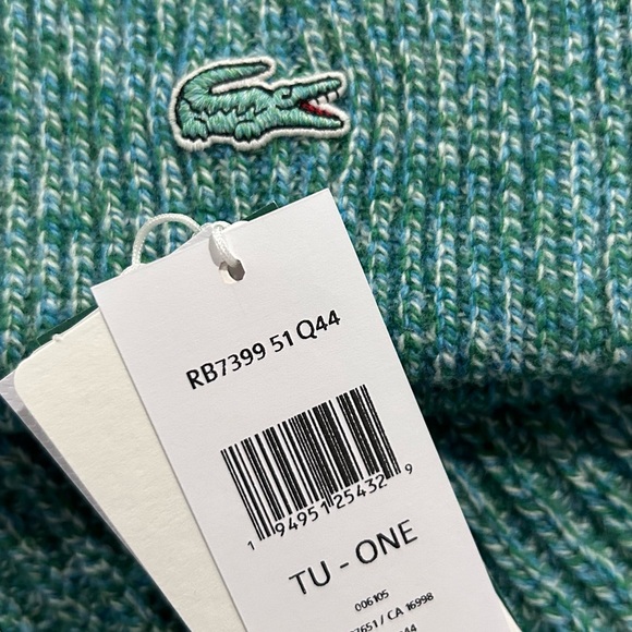 Lacoste Merino Extra Fine Made in France
Scarf and Beanie Hat - Picture 10 of 12